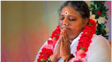 Mata Amritanandamayi sends Rakhi greetings to Prime Minister Narendra Modi