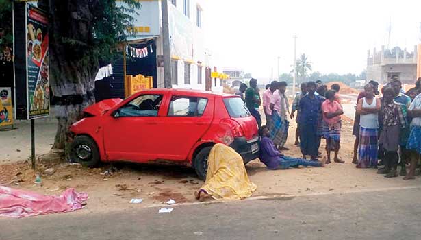 2 women killed in a car accident near ranipet