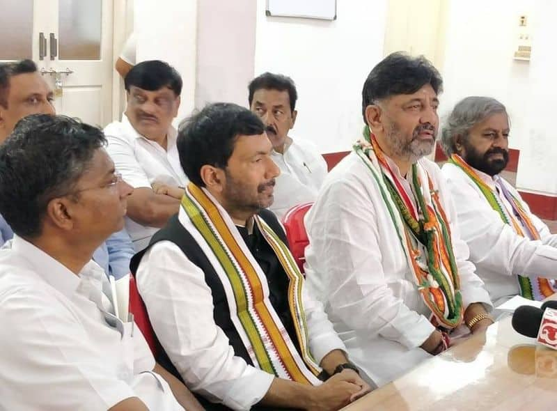 kpcc chief DK Shivakumar first meeting with 3 Working president at Bengaluru