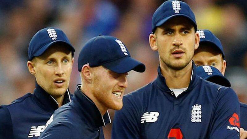 Englend Batsman Alex Hales confirms coronavirus symptoms