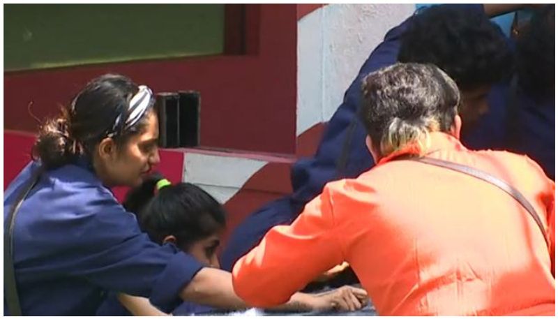 Arya got injured in bigg boss