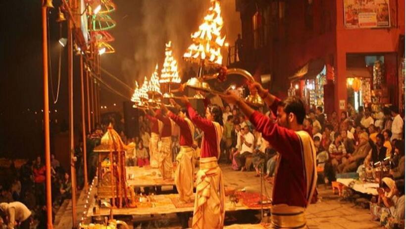 कोरोना का खौफ विश्व प्रसिद्ध मां गंगा की आरती पर भी,30 साल पुराने परंपरा पर लगा ब्रेक