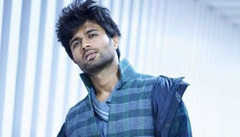 vijay devarakonda tweet with cuss words hot topic in social media