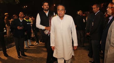 MP Political Drama: Kamalnath may resign before floor test