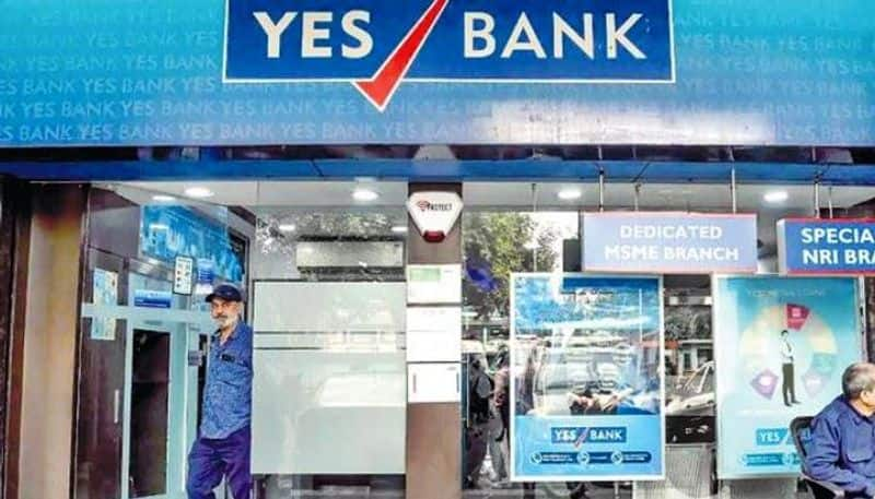 yes bank start whats app banking