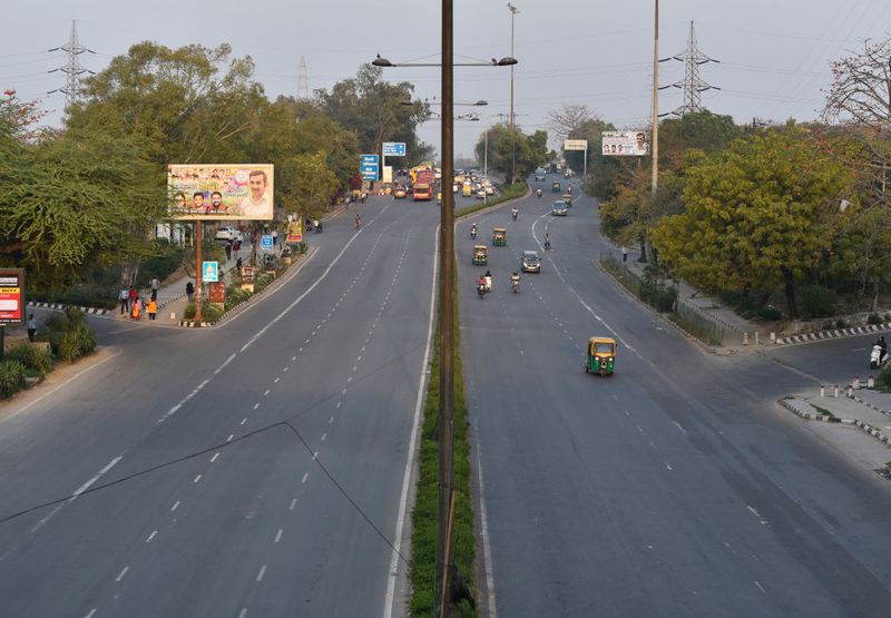 Vehicles from kerala to mangalore restricted completely due to coronavirus