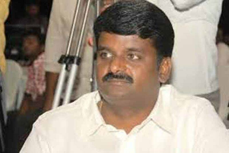 Former Minister Vijayabaskar house raid.. information in FIR