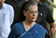 Opposition parties are also praising PM Modi, after Akhilesh Maya, now Sonia welcomed the lockdown