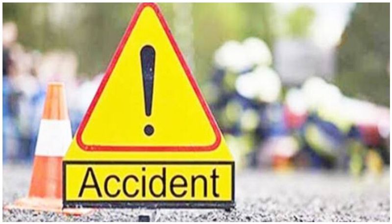 Bike Accidents Father and 3 year daughter dies on spot in Davanagere