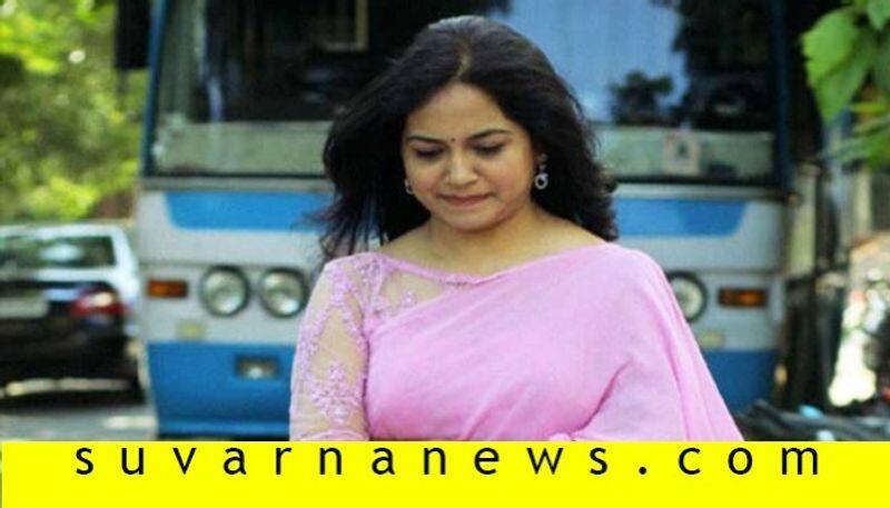 singer Sunitha upset with false news about COVID19