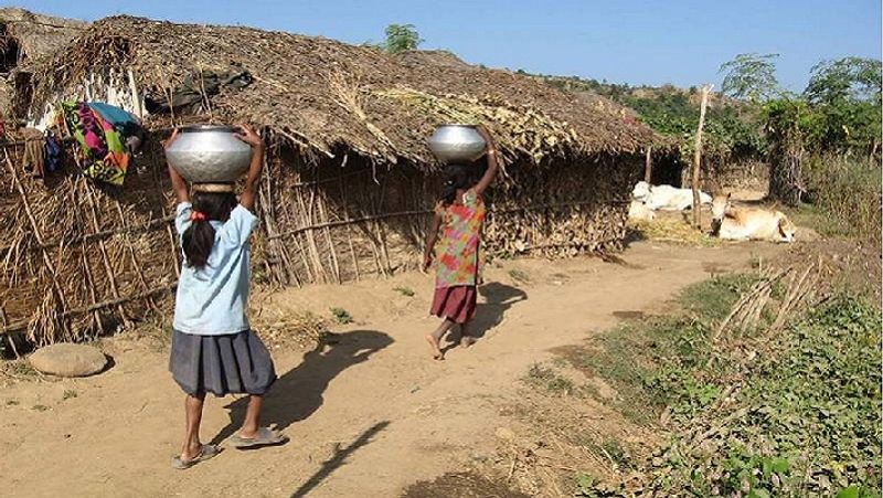 The family of hungry Mushars ate salt and grass for four days