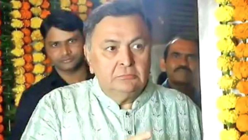 लोगों को पसंद नहीं आई कोरोना लॉकडाउन पर ऋषि कपूर की नसीहत, एक बोला दारू कम पिया करो लोगों को पसंद नहीं आई कोरोना लॉकडाउन पर ऋषि कपूर की नसीहत, एक बोला दारू कम पिया करो