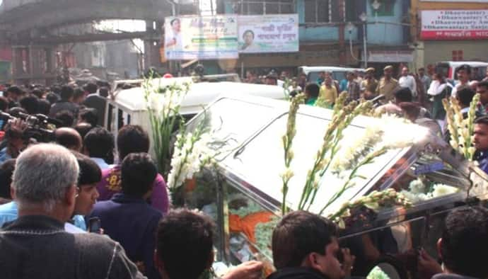 ৪জনের বেশি ঢুকতে বাধা শ্মশানে,  করোনা রুখতে নয়া বিধি পুরসভার