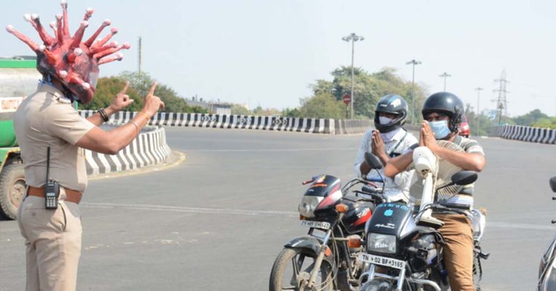 Chennai Cops Use "Coronavirus Helmet" To Raise Awareness On COVID-19