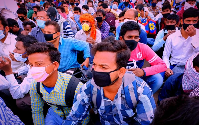 Coronavirus Over 340 stranded labourers reach Bhopal from Nashik