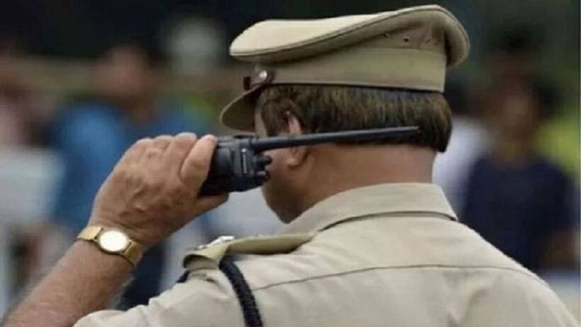 कोरोना योद्धा: बीस घंटे पैदल चल सिपाही पहुंचा ड्यूटी में