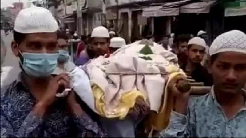 Muslims perform last rites of Hindu neighbour as relatives unable to reach amid lockdown