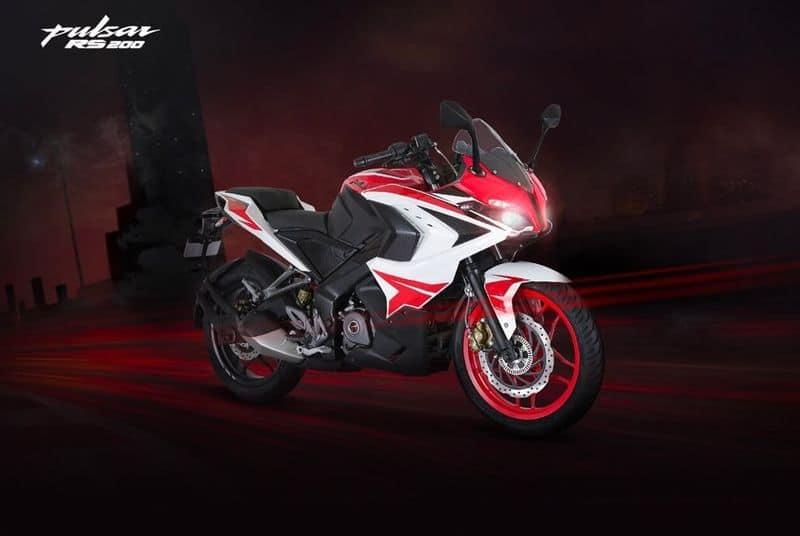 BS6 Bajaj pulsar rs 200 bike launched in india