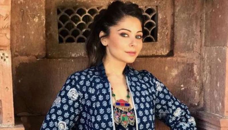 Singer Kanika Kapoor discharged from Hospital after Negative for Covid 19