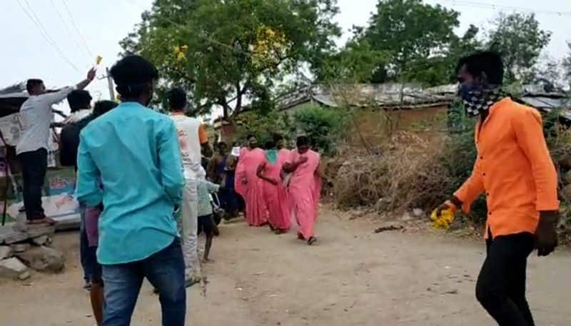 Photos of Villagers Welcoming to Asha Workers