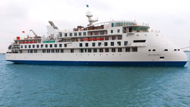 at least 80 australians affected by covid 19 who are in cruise ship landed in uruguay coast