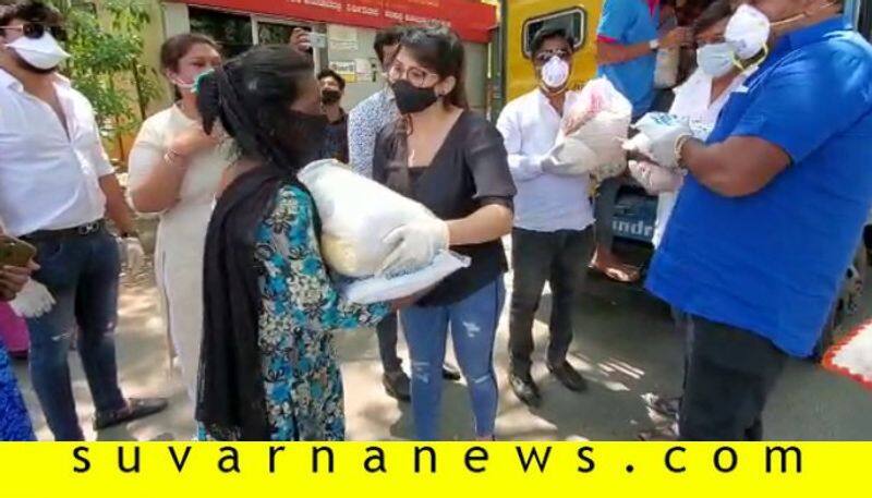 Radhika Kumaraswamy Distributes Grocery Kits To Transgenders