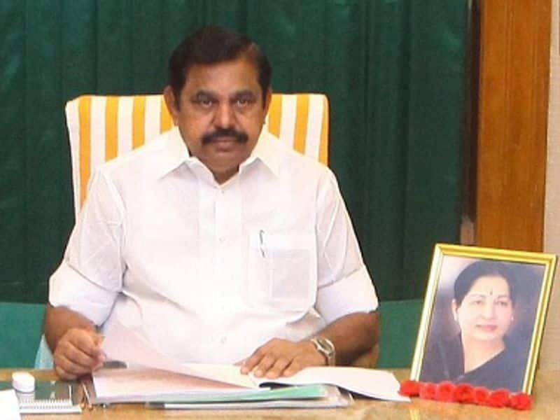 CM edappadi palaniswami At Salem For Corona Outbreak meeting