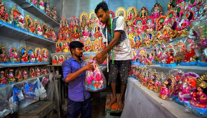 ইস্টার থেকে রমজান কিংবা নববর্ষ, বাতিল সব উৎসব, এল কেন্দ্রের কড়া নির্দেশ