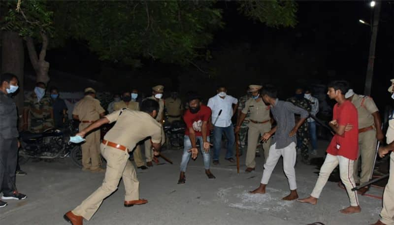 Lockdown... Ramagundam Police Commissioner patrolling