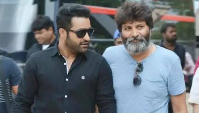 Trivikram latest Political Touch For NTR movie? jsp