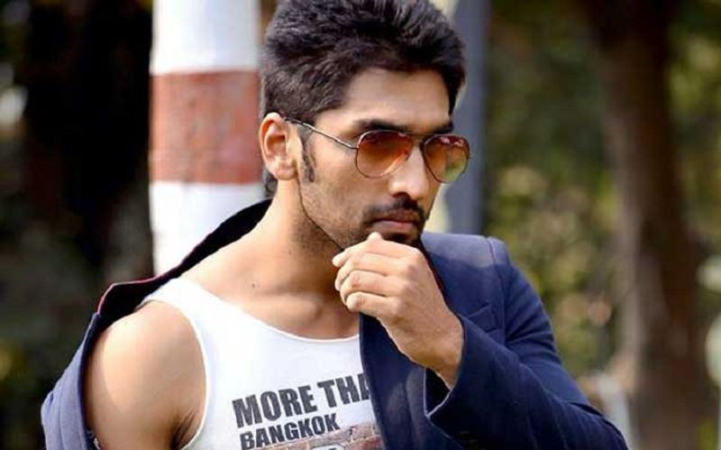 Anish Tejeshwar Anish Tejeshwar