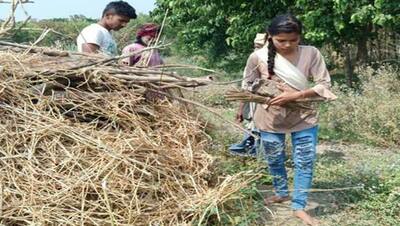 लॉकडाउन के कारण मां की मौत के बाद बेटा नहीं आ सका घर, बेटी ने मुखाग्नि देकर निभाया फर्ज