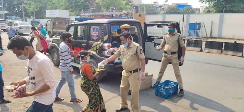 Telangana Constable feeding 800 a day amidst this Lockdown