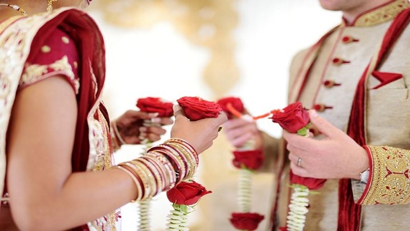 Parents blessed their son in online over his marriage