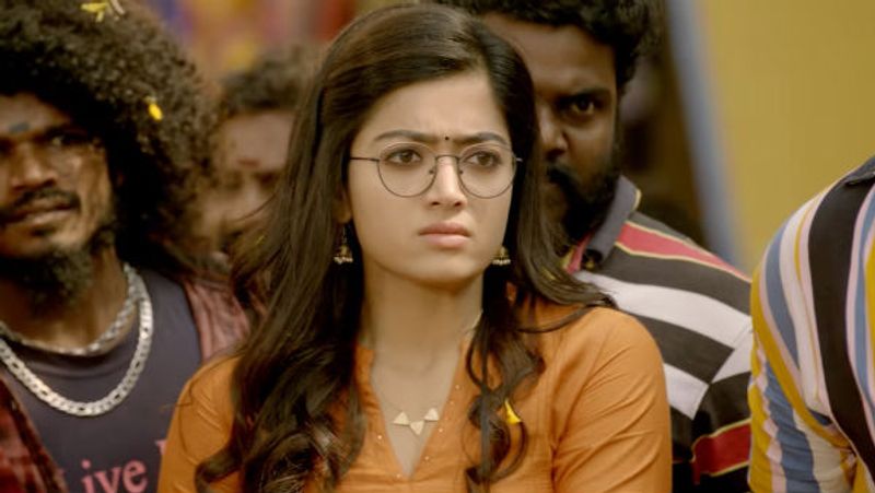 Rashmika mandanna kannada Moive Controversial scene creating issue