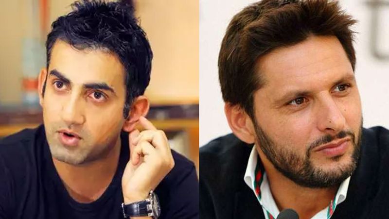 Shahid Afridi Checks On Gautam Gambhir After Batter Gets Hit On Helmet video goes viral kvn