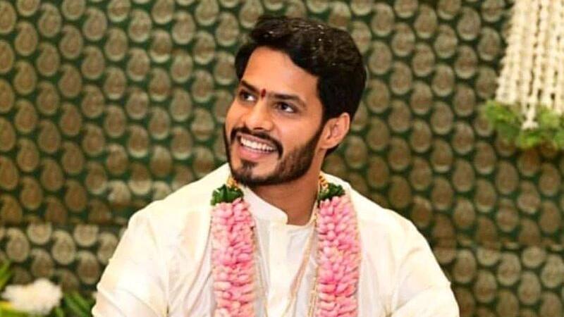 Nikil Kumarasamy - Revathy Marriage Photos