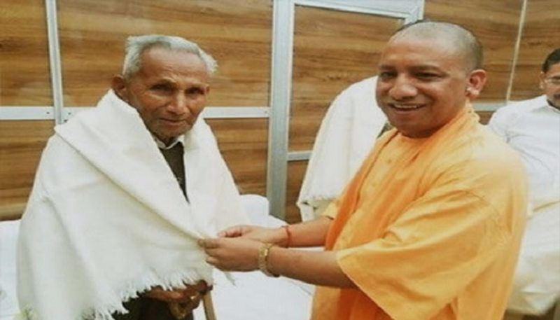 Uttar Pradesh Chief Minister Yogi Adityanath father passes away