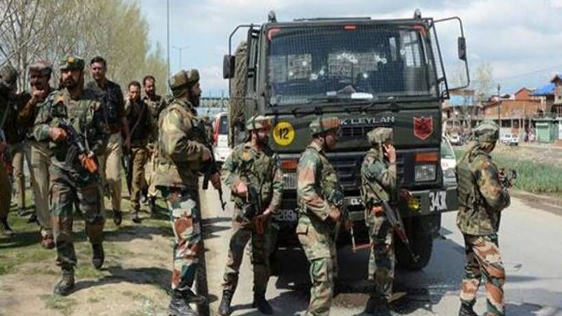शोपियां में सुरक्षा बलों ने मार गिराए 4 आतंकवादी