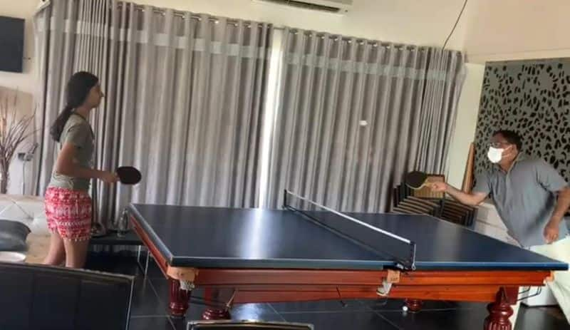 Minister Errabelli Dayakar Rao plays table tennis with grand daughter