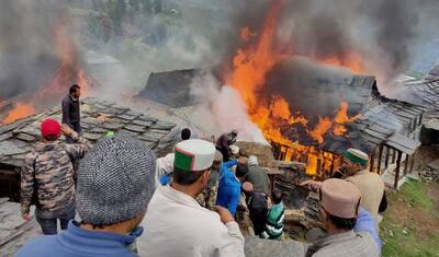 लॉकडाउन में दर्दनाक हादसा: जिंदा जल गई 80 साल की बुजुर्ग महिला, 2 मंदिर और एक दर्जन मकान हो गए राख