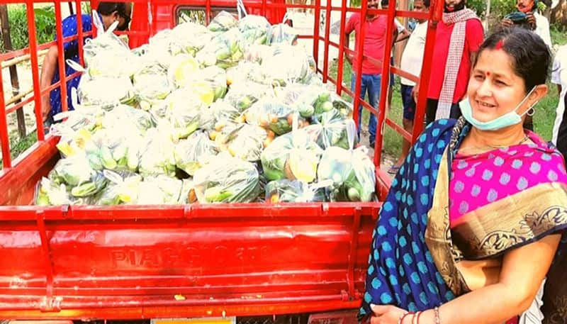 this odisha farmer distributing free vegetables in lock down