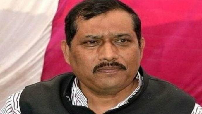 भाजपा MLA ने पहले कोरोना से जंग के लिए दिए 26 लाख रुपये, अब वापस मांग कर बोले- भ्रष्टाचार का है बोलबाला