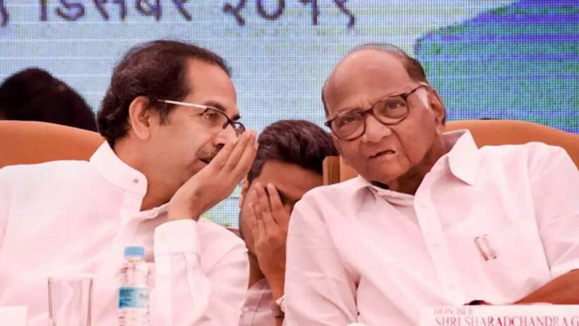 क्या महाराष्ट्र में बदल रही है सियासत,  सीएम उद्धव ठाकरे से मिले शरद पवार