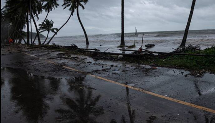 অতি ভারী বৃষ্টির সম্ভাবনা রাজ্য়ে, রবিবারই আছড়ে পড়তে পারে ভয়ানক ঘূর্ণিঝড় 'আমফান'