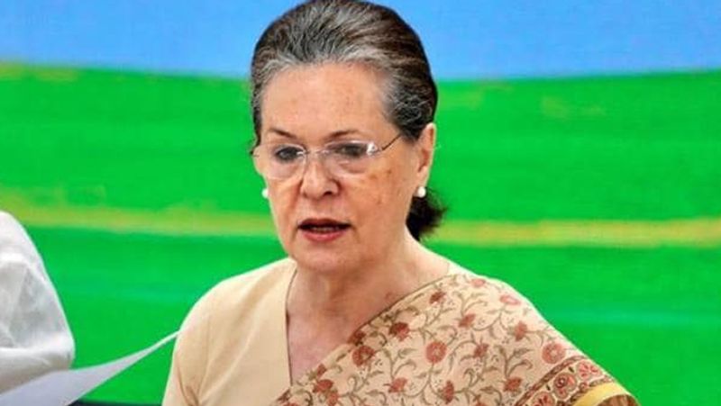 Congress Will Pay Migrants' Train Fare, Says Sonia Gandhi, Slams Centre