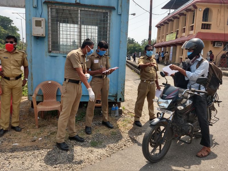 Kerala opens borders at 6 locations to enable return of those stranded in other states