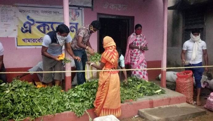 নিঃখরচায় ব্যাগভর্তি বাজার, লকডাউনে মানবিক উদ্যোগ বাঁকুড়ার ক্লাবের