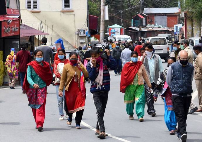 কী কারণে এদেশে মারাত্মক হতে পারে কোভিড ১৯ এর তৃতীয় তরঙ্গ, জানিয়েছেন চিকিৎসক