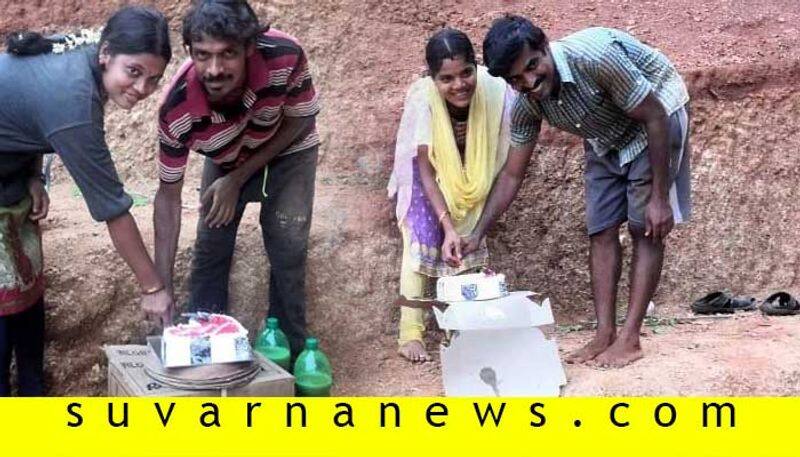 Wedding anniversary of couples celebrated in lake in udupi